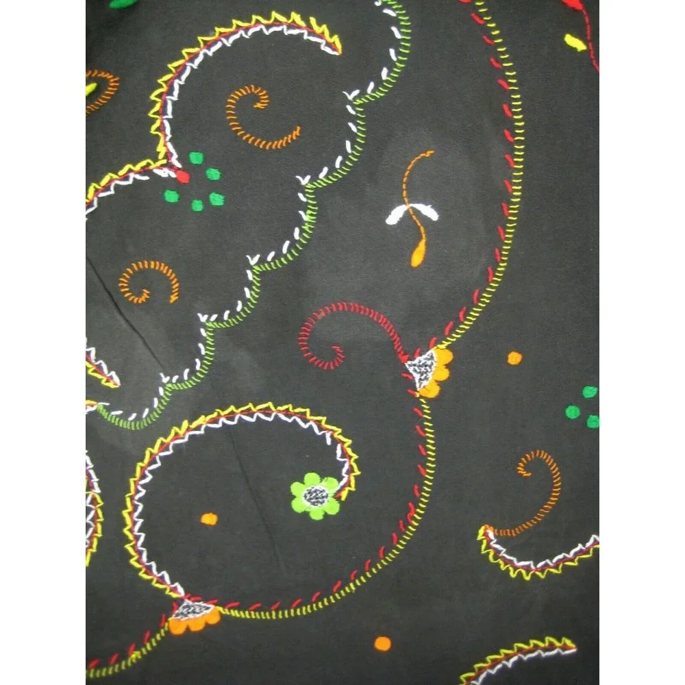 Tablecloth Napkin Set 16 Black Stitching Flowers Floral Cotton 72 x 53 In Stain